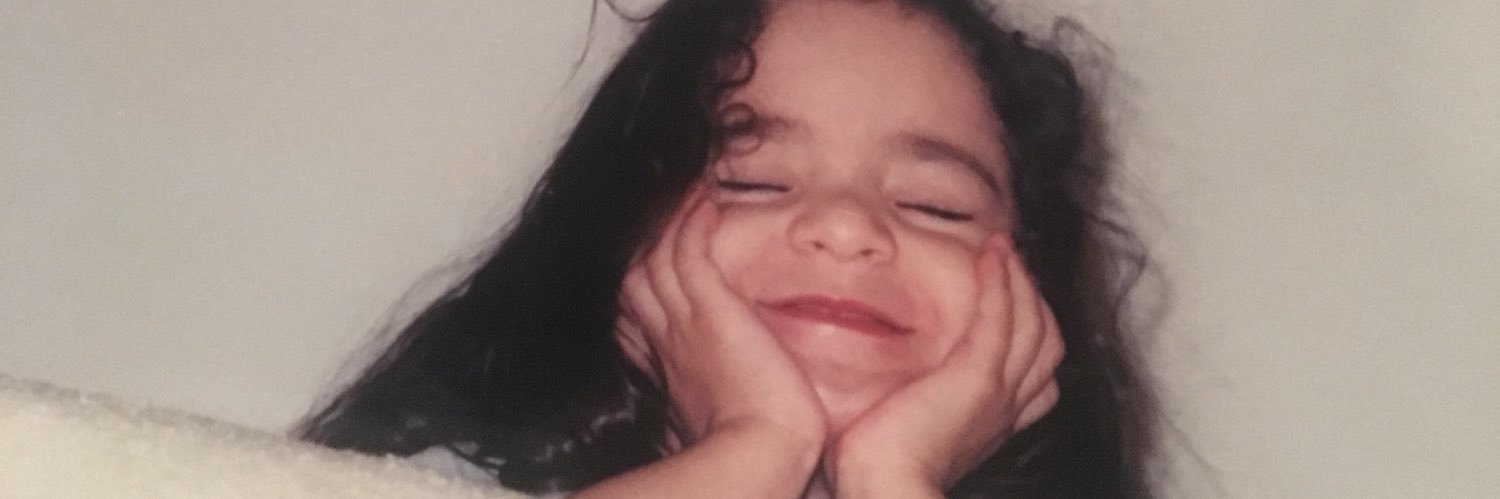 AmandaLovesNotU's profile banner image