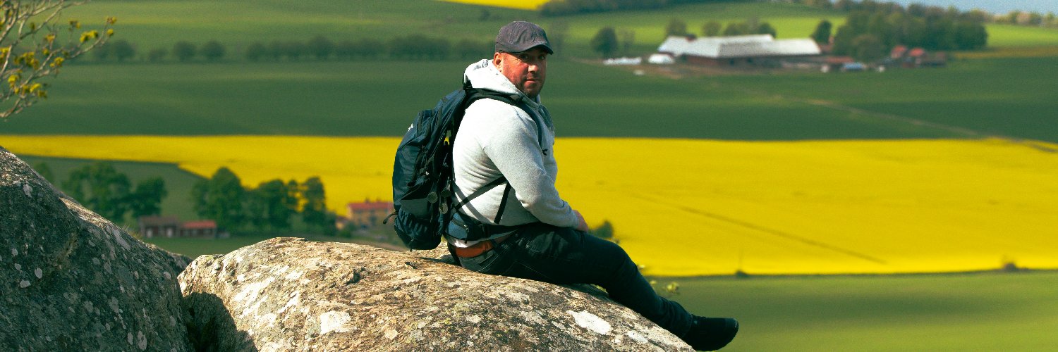 nicolas93556052's profile banner image