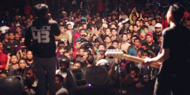 Fourtyfive Band banner