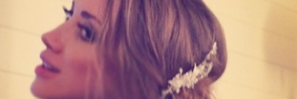 tatibrunetti's profile banner image