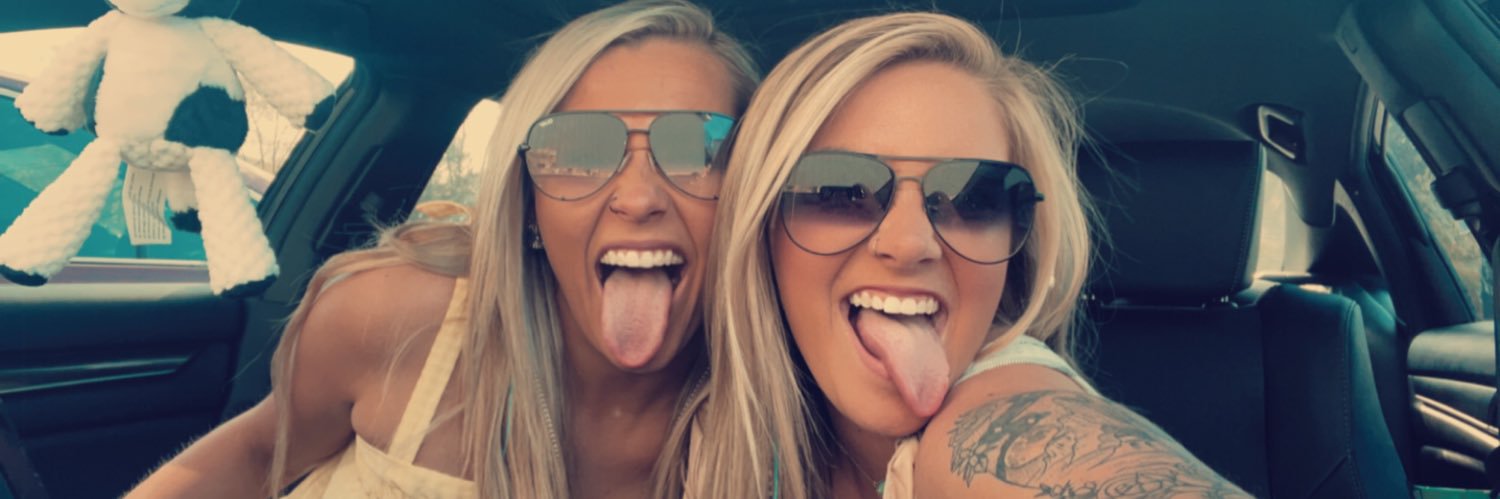 raeannchesney's profile banner image