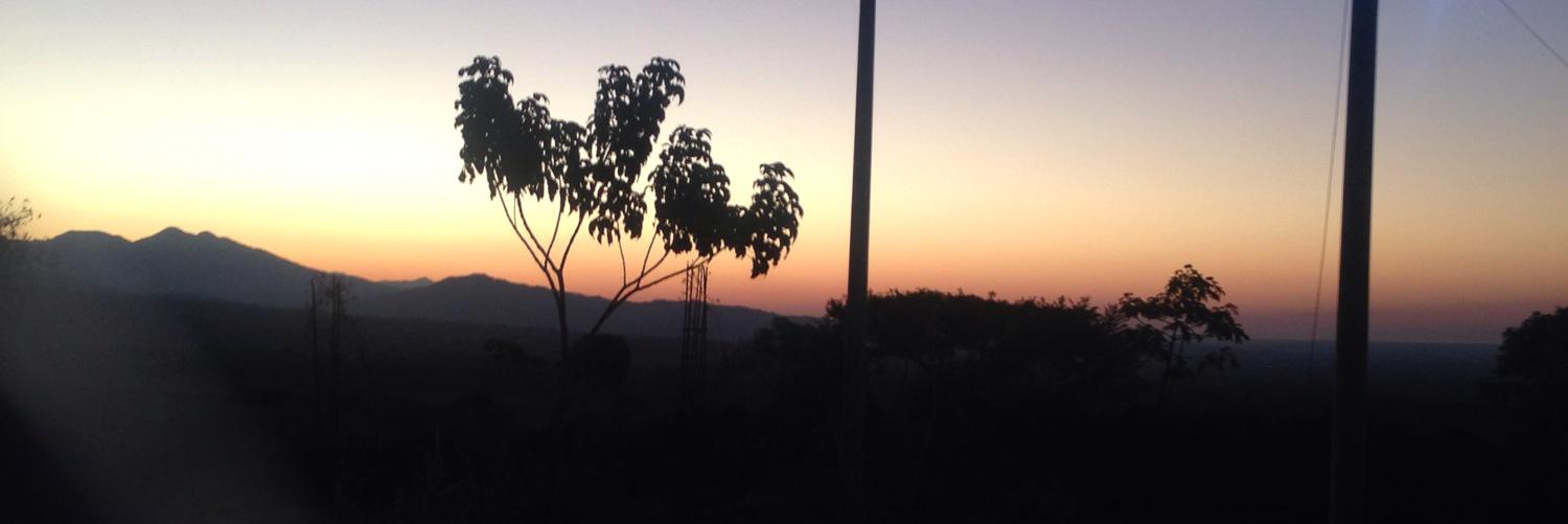 Luluvaliente's profile banner image