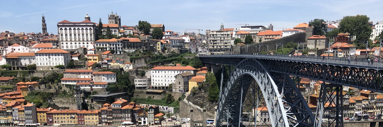 IzHalik's profile banner image