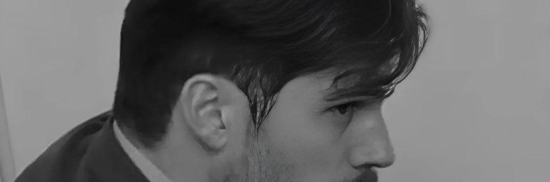 roo7y85's profile banner image
