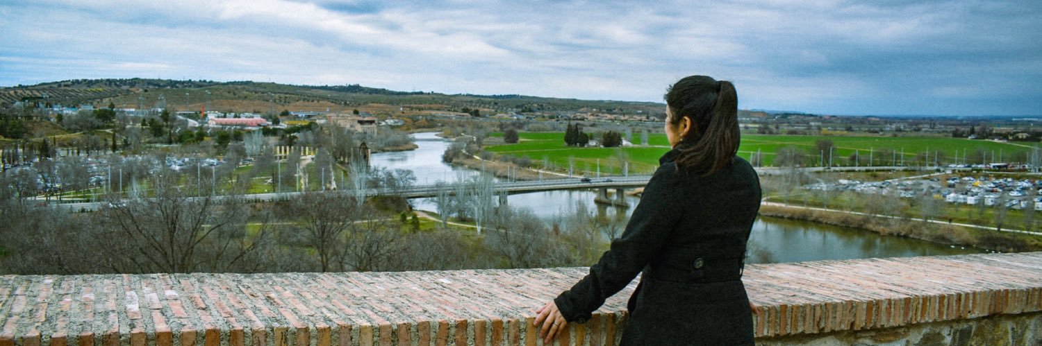LeydiStef's profile banner image