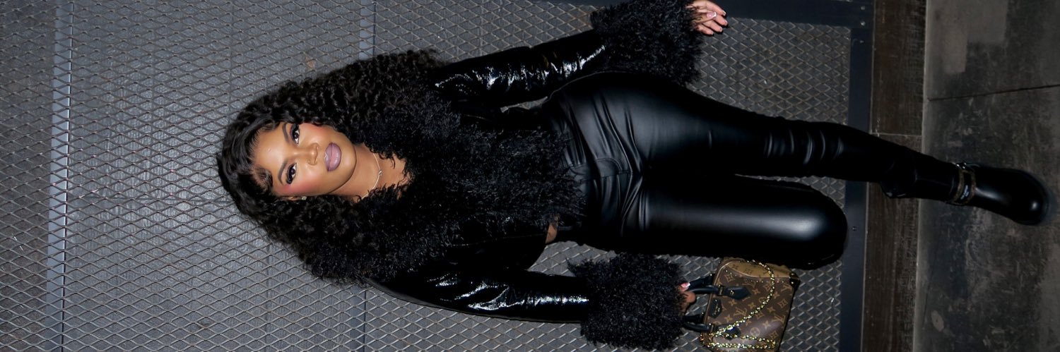 iam_meesh's profile banner image