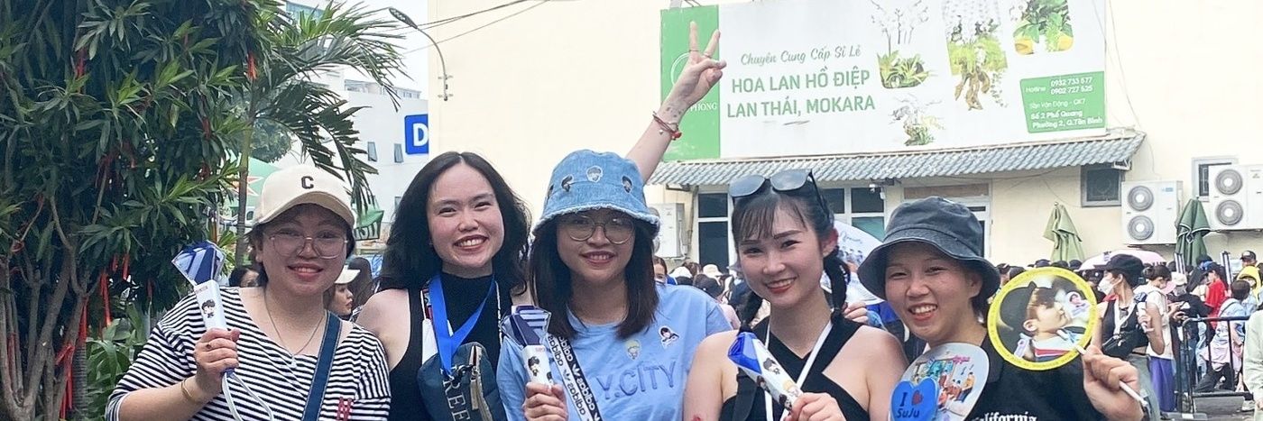 WMinji's profile banner image