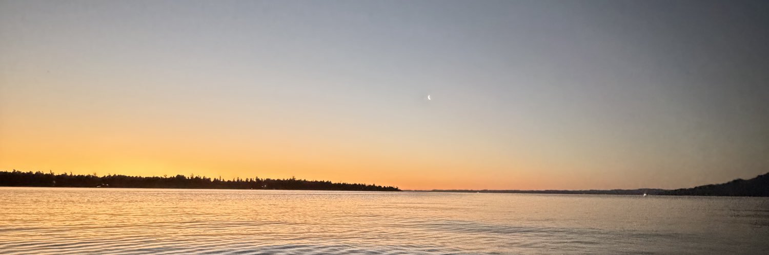 atunblanco's profile banner image