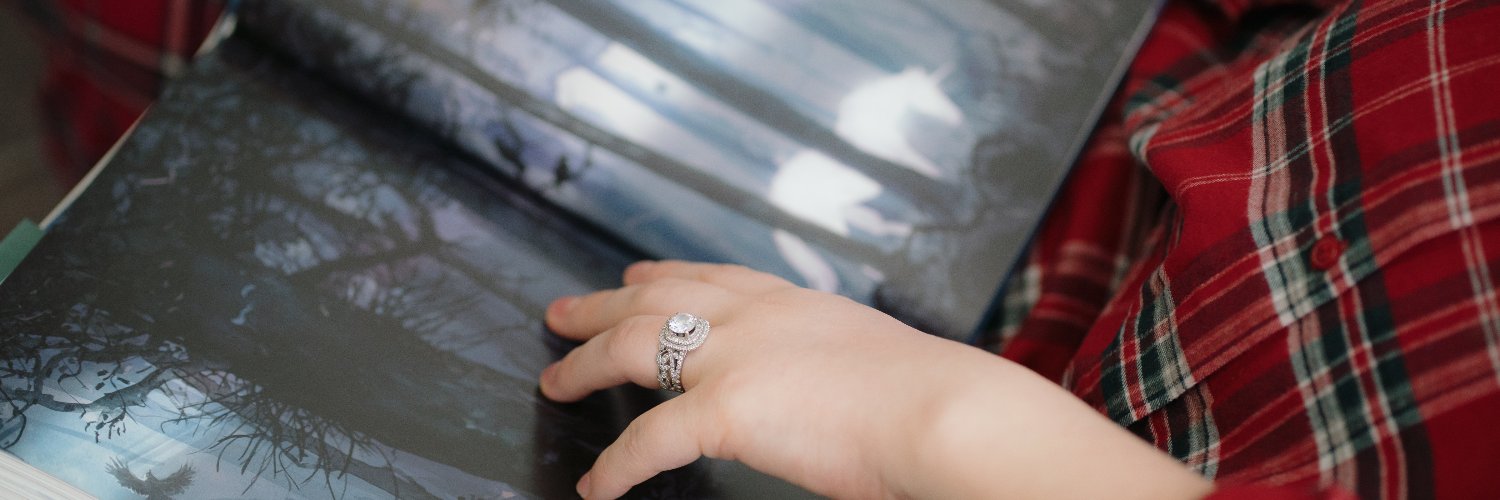 marcelapebe's profile banner image