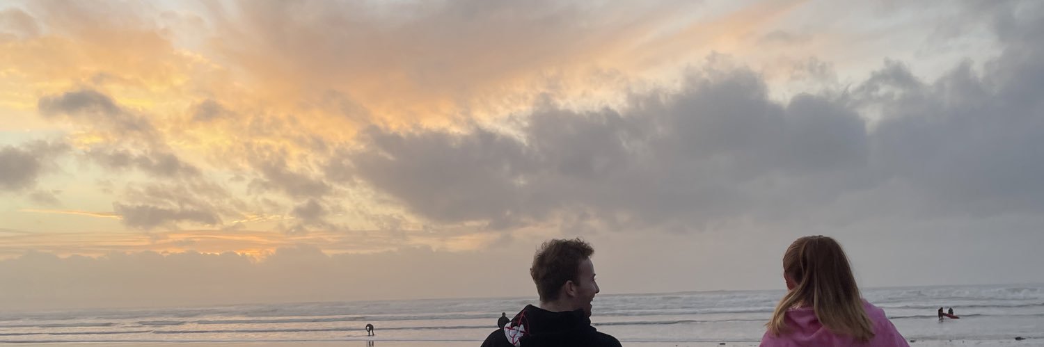 Ameliagatess's profile banner image