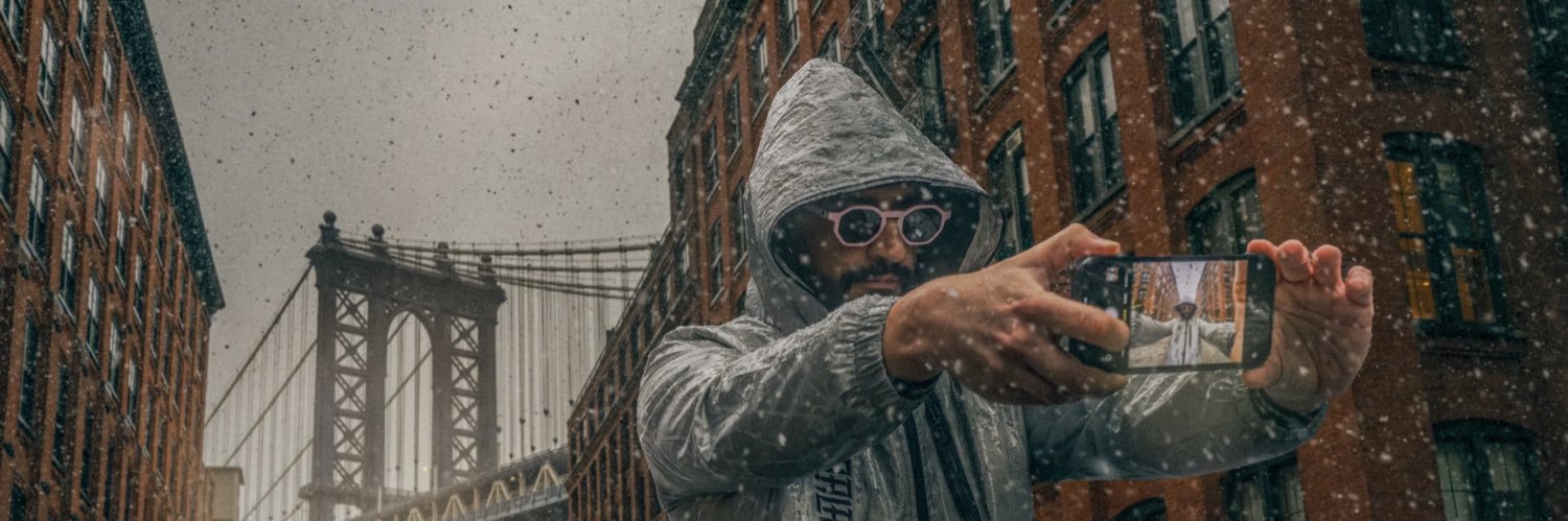 M REPRESENTS INC. banner