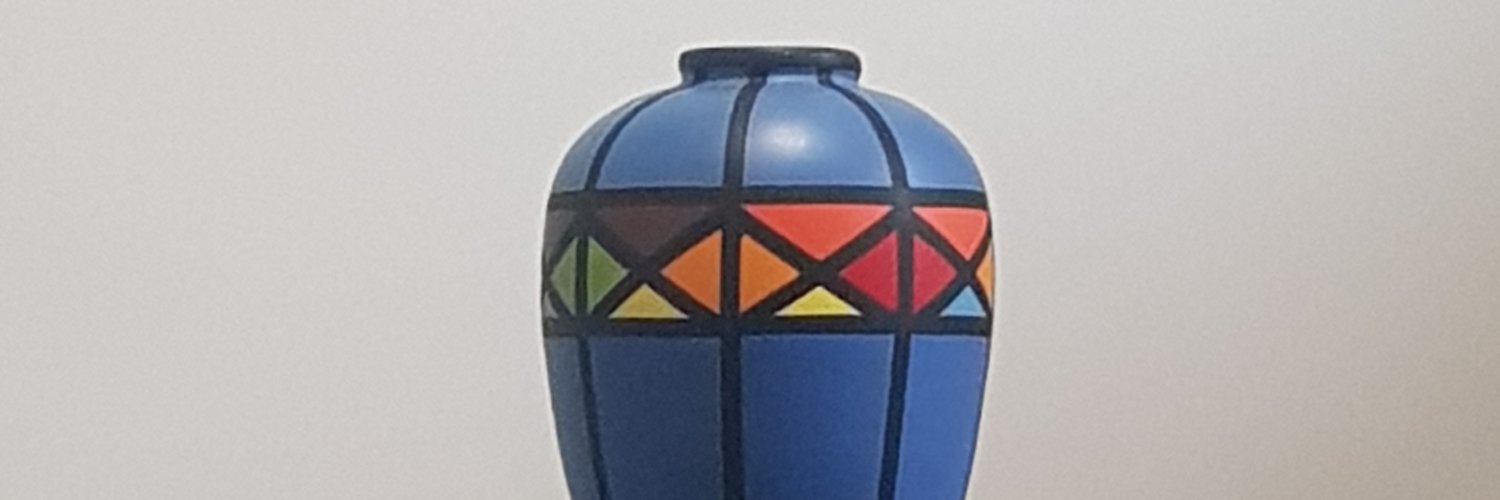 macalacala's profile banner image