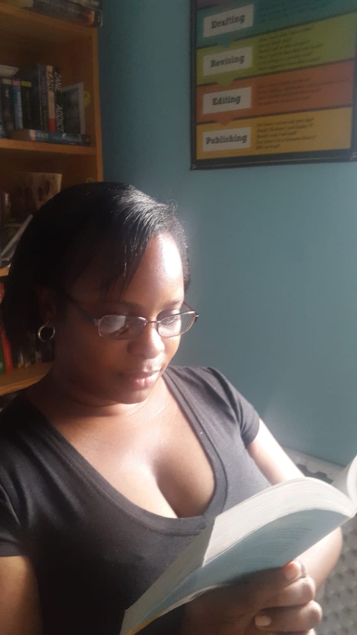 trini_reads's profile banner image