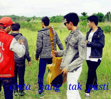 رضوى عز banner