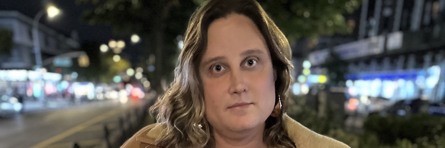 Mackenzie “Z” L’Erario, MD LMSW banner