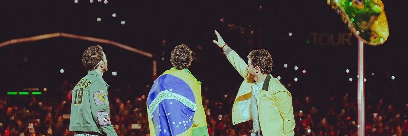 laissays's profile banner image