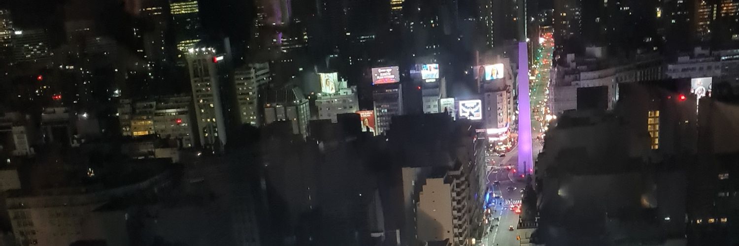 robertoirusta's profile banner image
