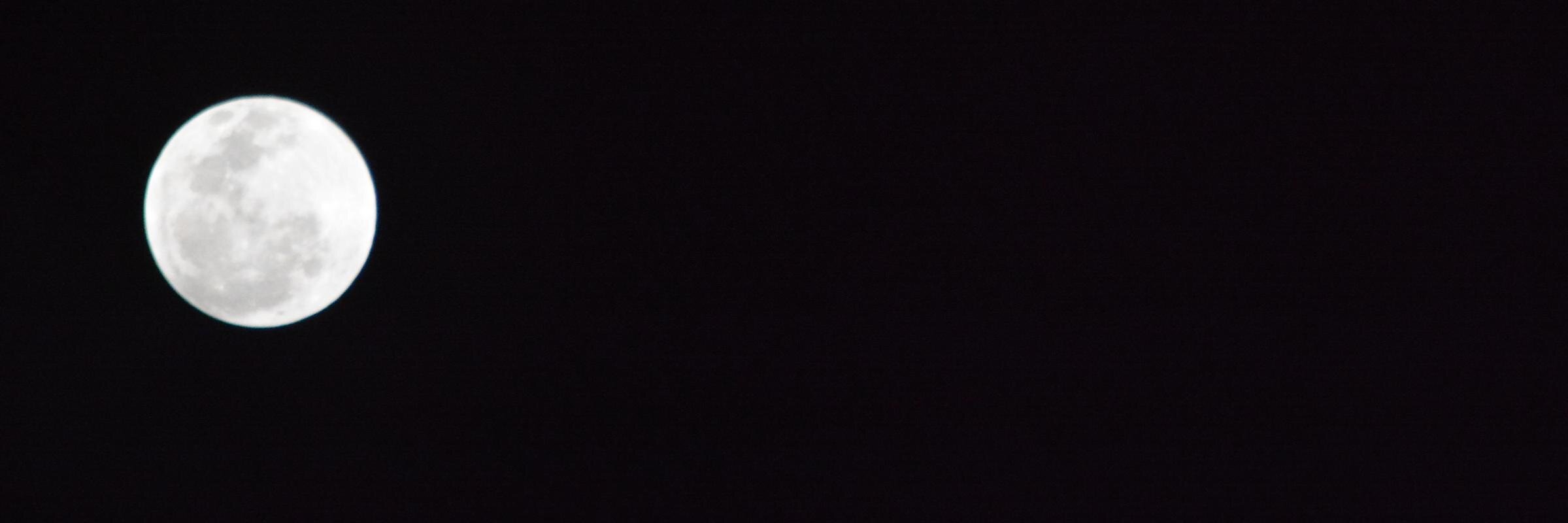 emolanot's profile banner image