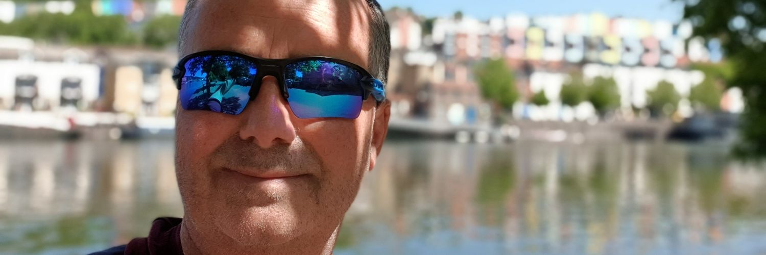 Mikmark's profile banner image