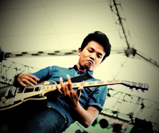 Anis_DeeZee's profile banner image