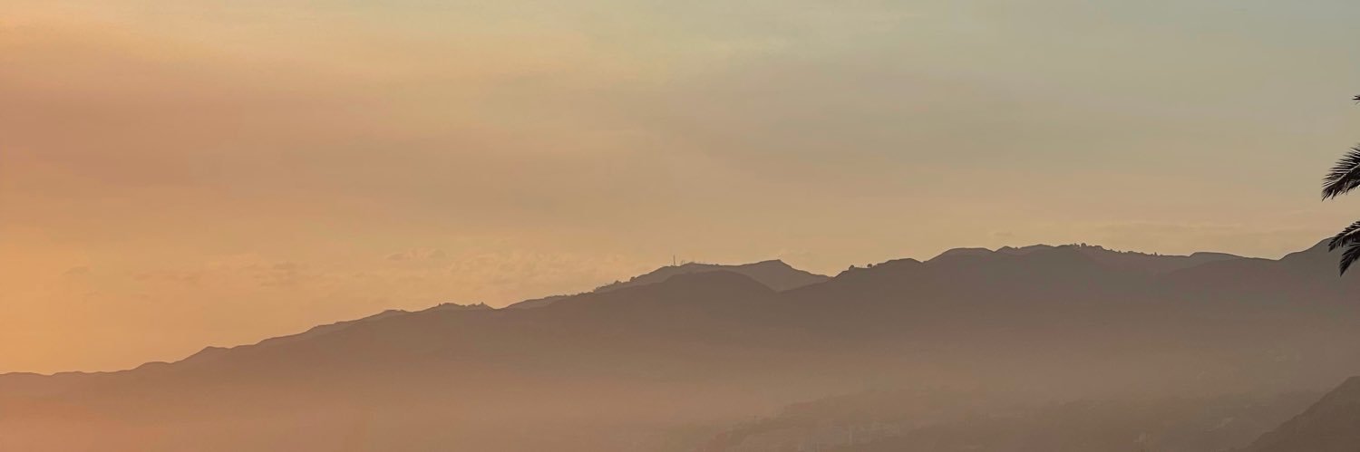 mackenzie_m's profile banner image