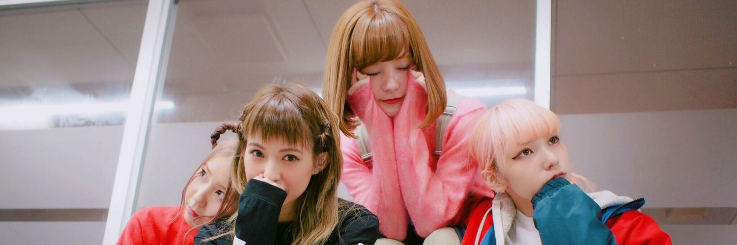 qunfengg's profile banner image