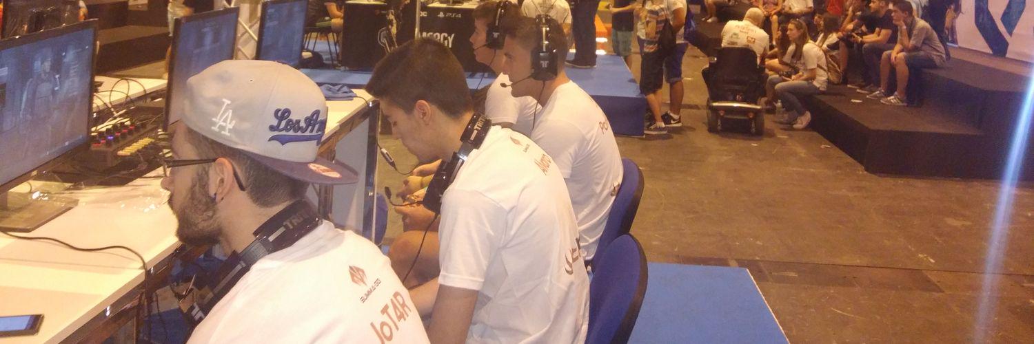 #SiempreRAZE banner