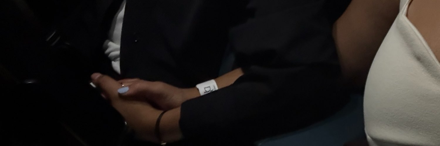 aolaix's profile banner image