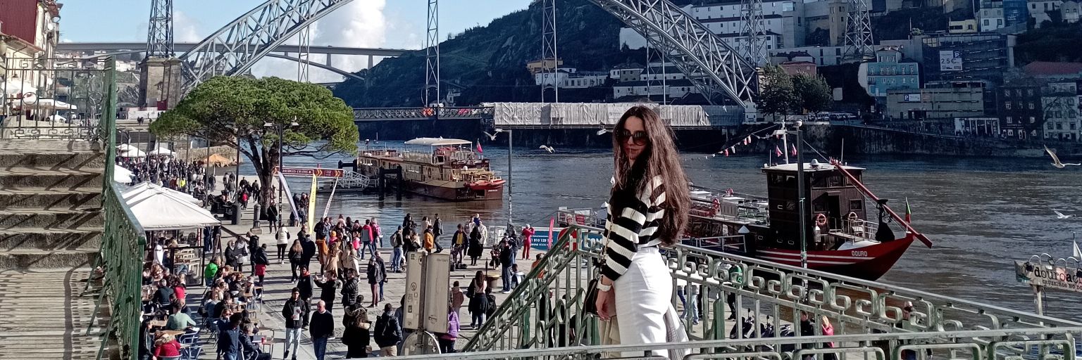 Merche_Castro's profile banner image