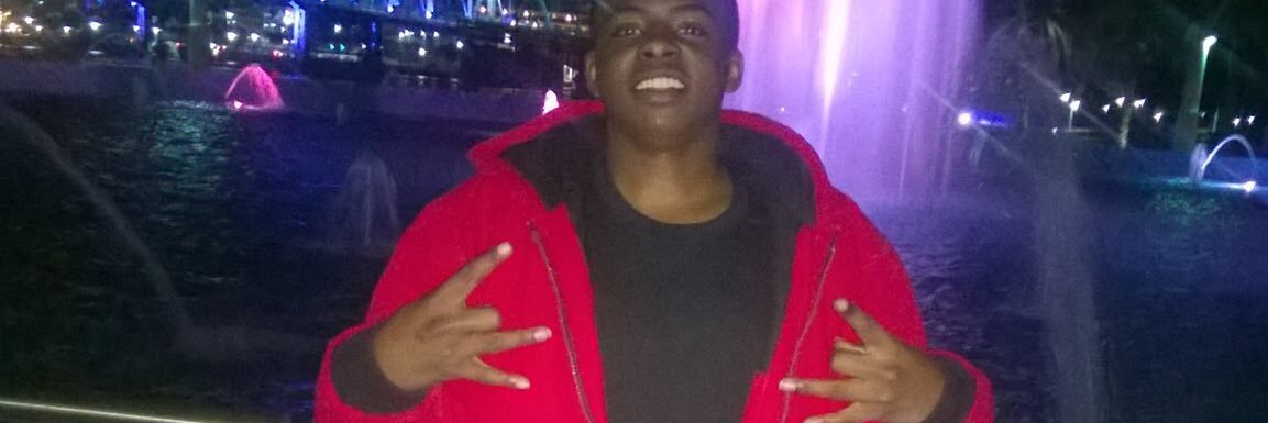 _iGetBuckets2's profile banner image