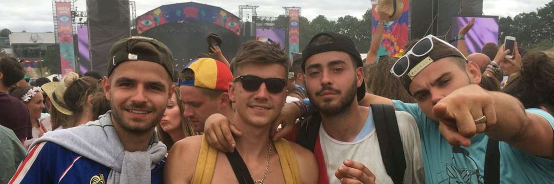 AlexChilou's profile banner image