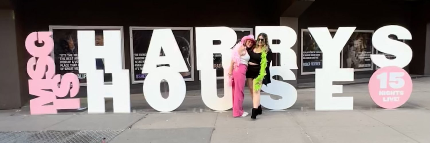 annemariebow's profile banner image