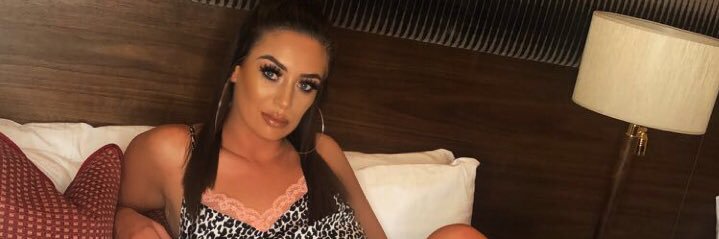 Daniellewest94's profile banner image