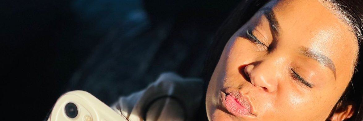 jeccieG's profile banner image
