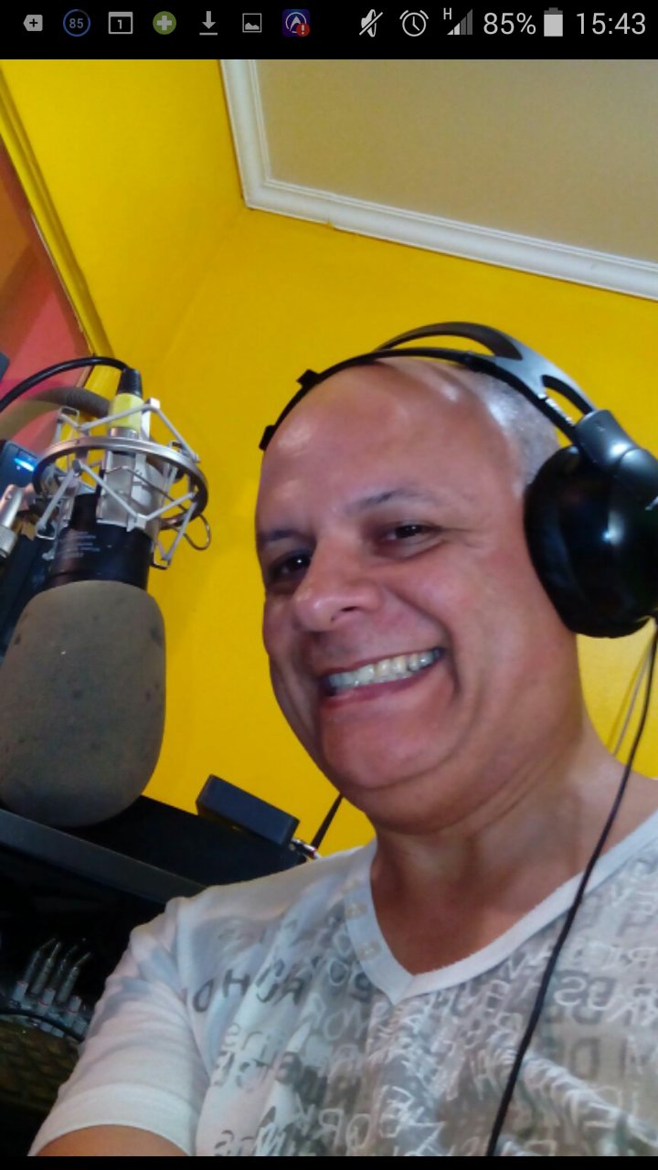 luisleiva's profile banner image