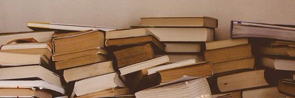 MegWritesBooks Profile Banner