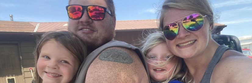 Lyndsbart11's profile banner image
