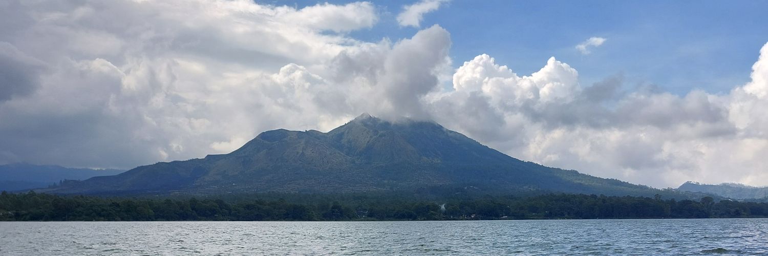 komangsafitri's profile banner image