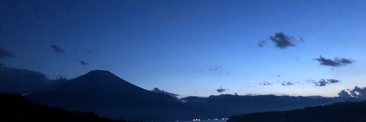 famlog's profile banner image