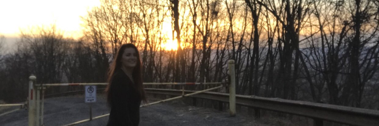B banner