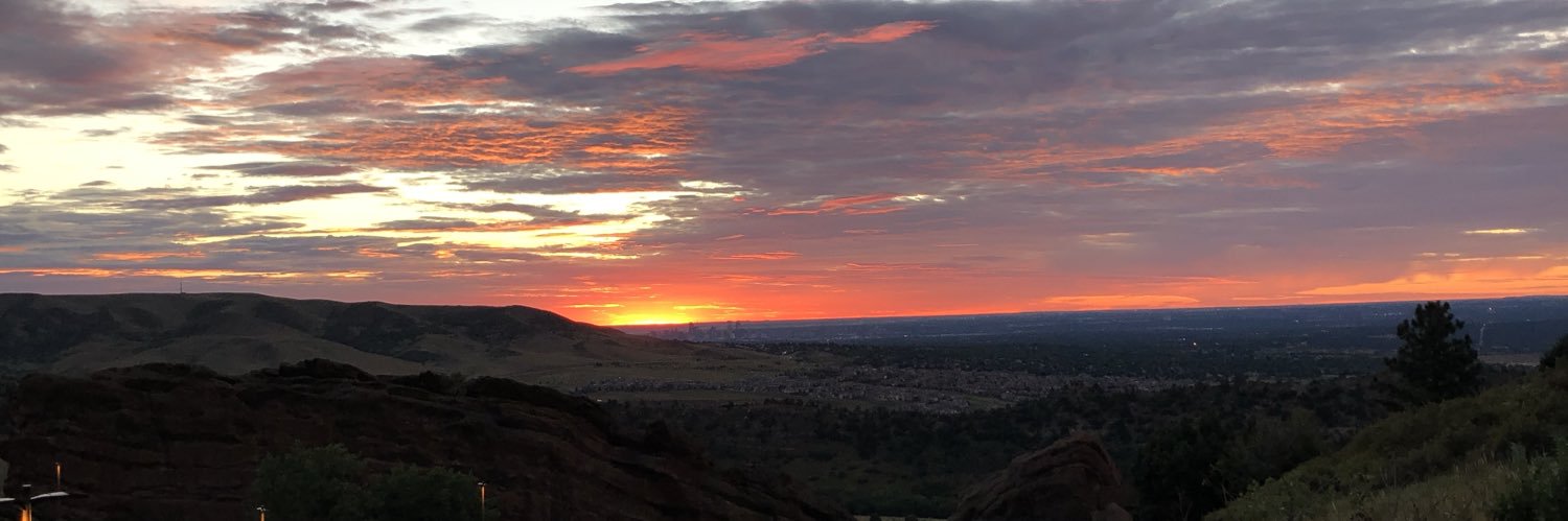 Hannahhdaug's profile banner image