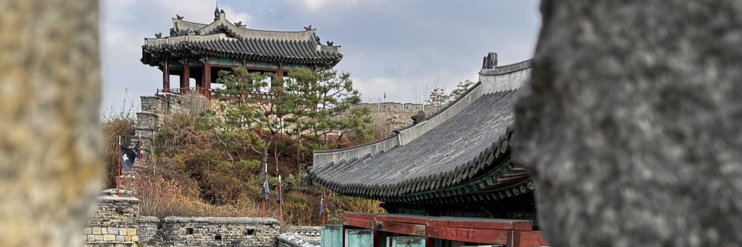 小蜘蛛爱穿丝🫡 banner