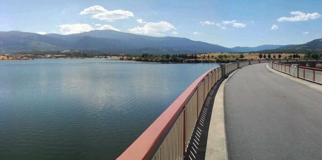 Fernando Arévalo banner
