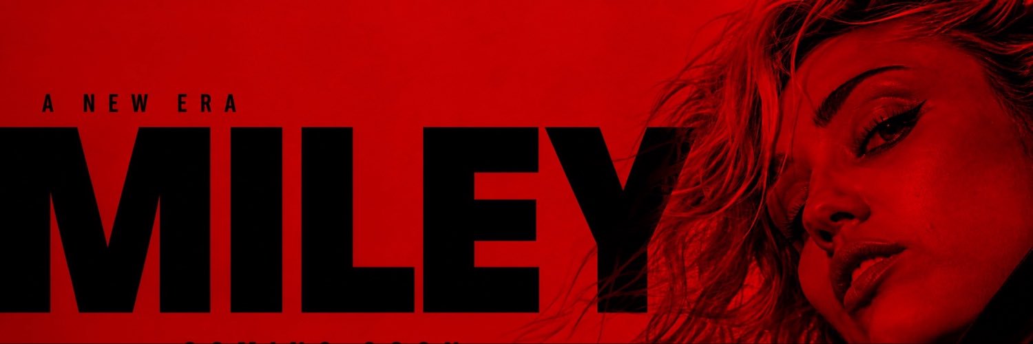 DeryaNovy's profile banner image