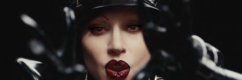 tay tay 🍒 banner