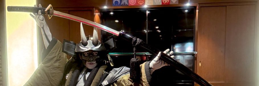 真鍋恭輔 banner