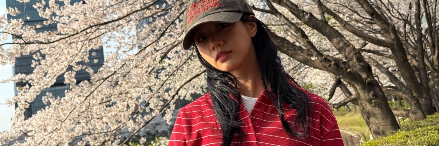 apichnk's profile banner image