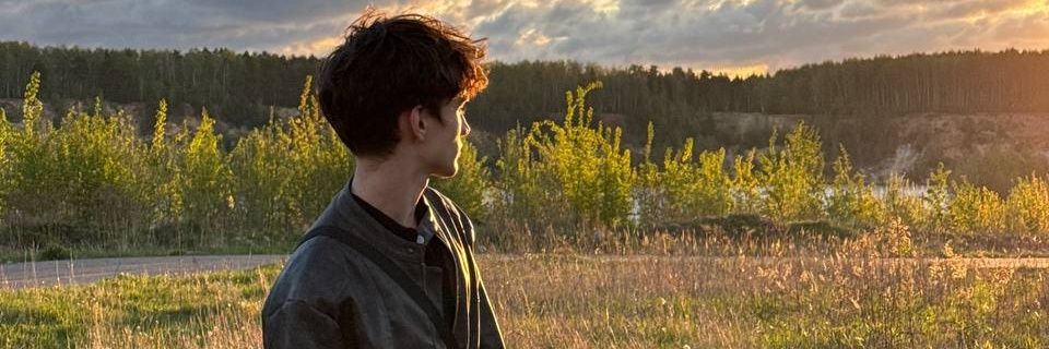 oishu's profile banner image