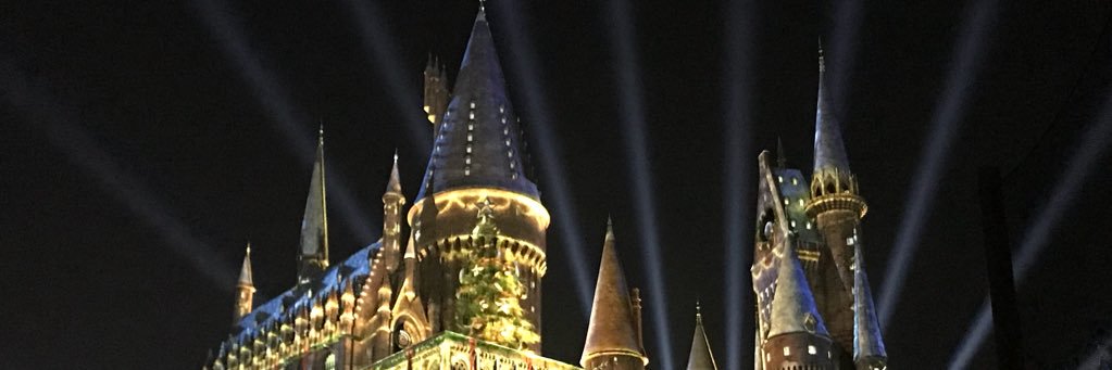 Julywow's profile banner image