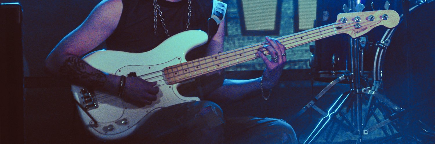 macoesse's profile banner image